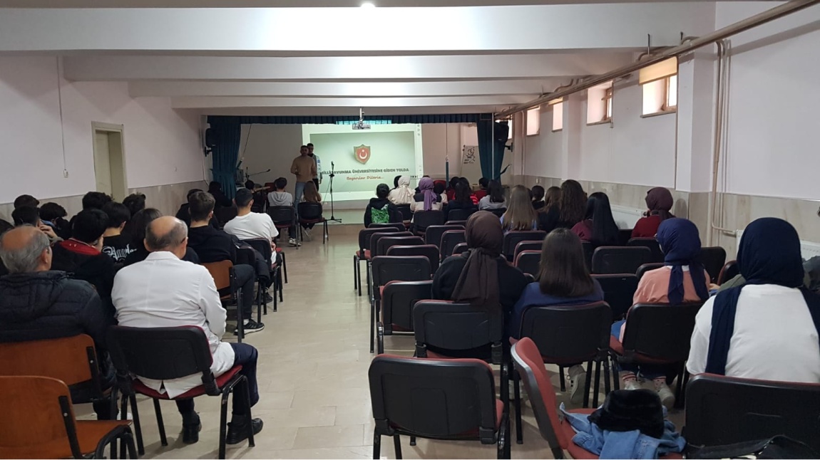 12.Sınıf öğrencilerimize MSÜ Tanıtım Semineri yapıldı!