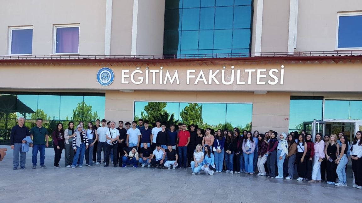12. SINIF ÖĞRENCİLERİMİZ SİVAS'TA!